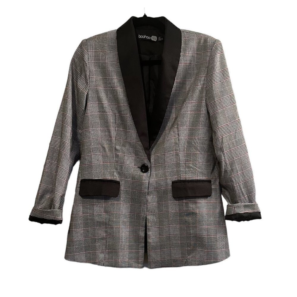 Boohoo Petite exclusive petite contrast lapel blazer in check Women's 2 Petite